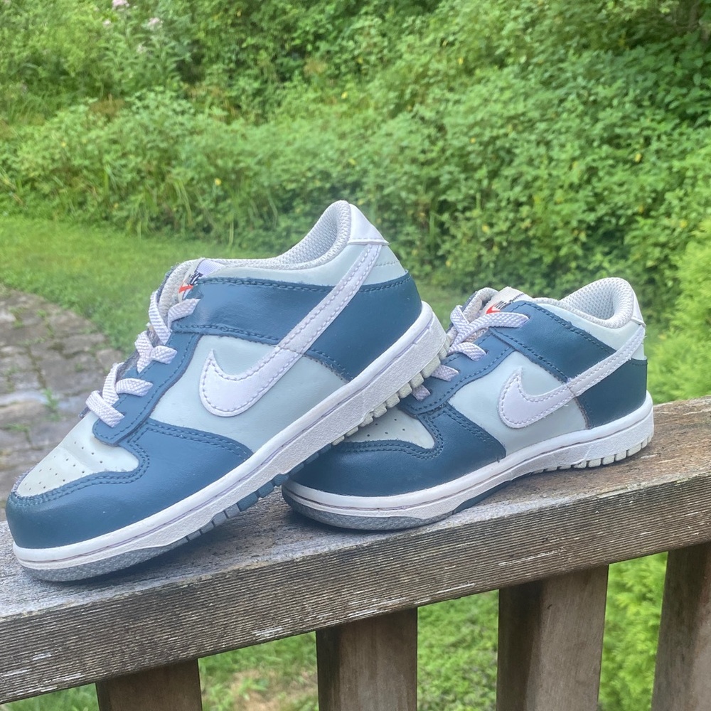 Nike Toddler Size 10 Teal Dunks